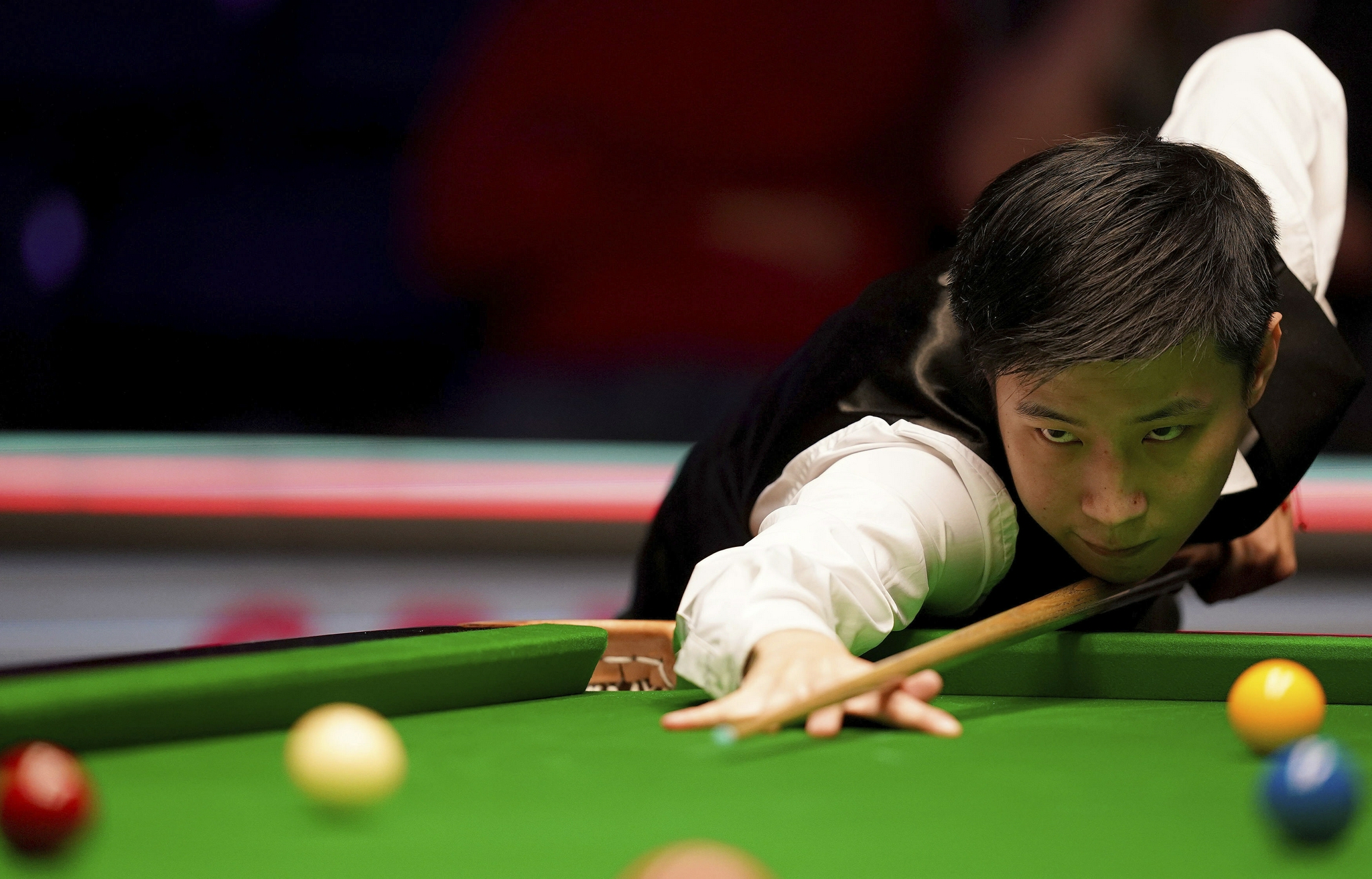 洞展现了精 洞展现了精