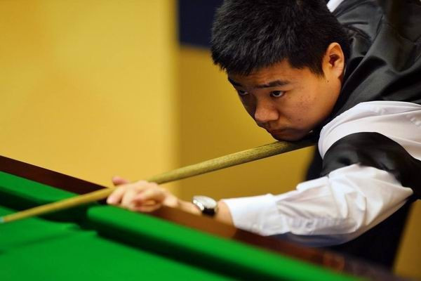 赞助商和媒 赞助商和媒